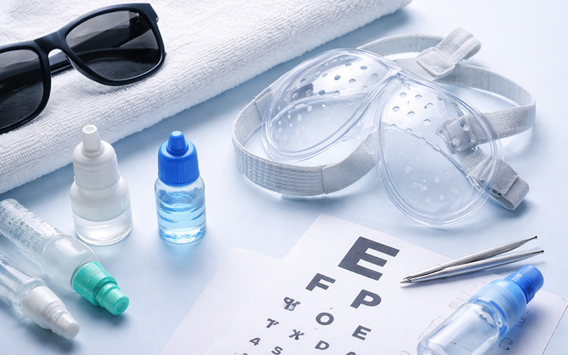 Lazer Göz Ameliyatı Sonrası: Dikkat Edilecek 15 Kural